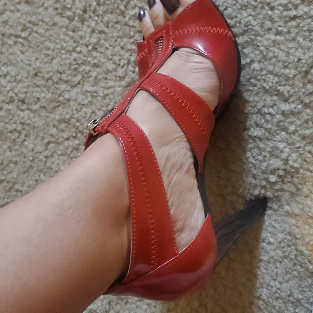 Red Michael Kors heels - Picture 8 of 10